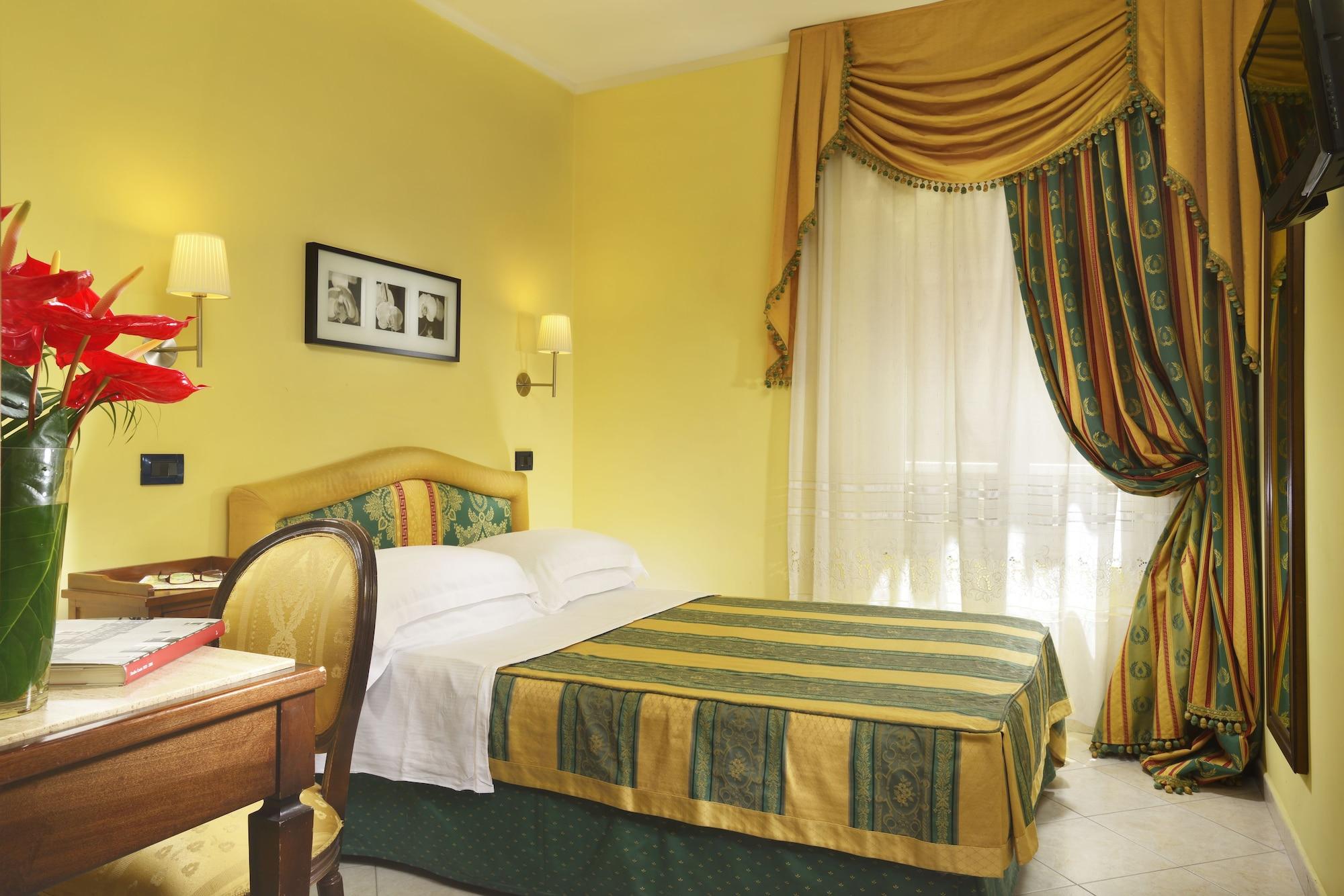 Hotel Tuscolana Róma Kültér fotó